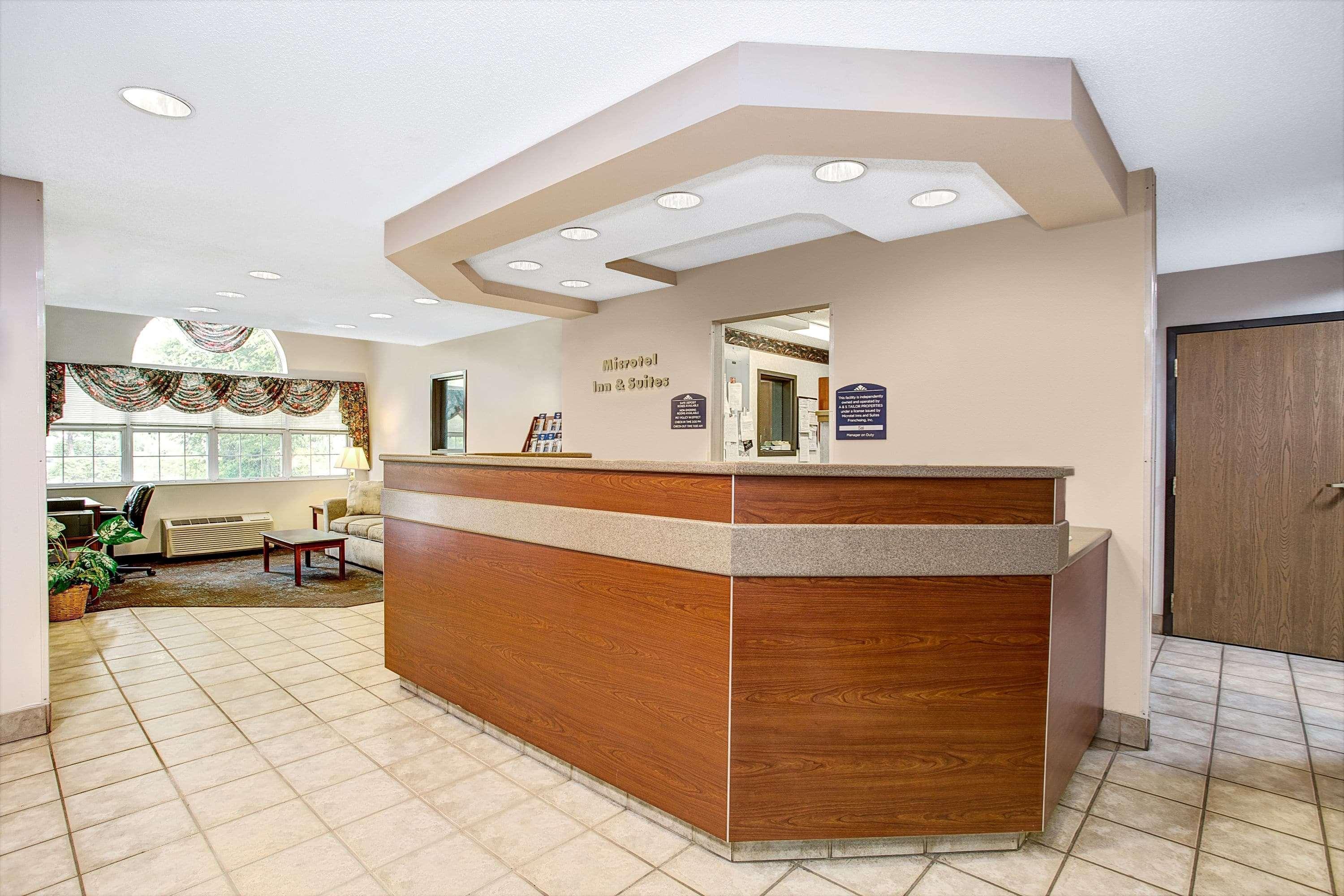 Microtel Inn & Suites By Wyndham Мейсън Екстериор снимка